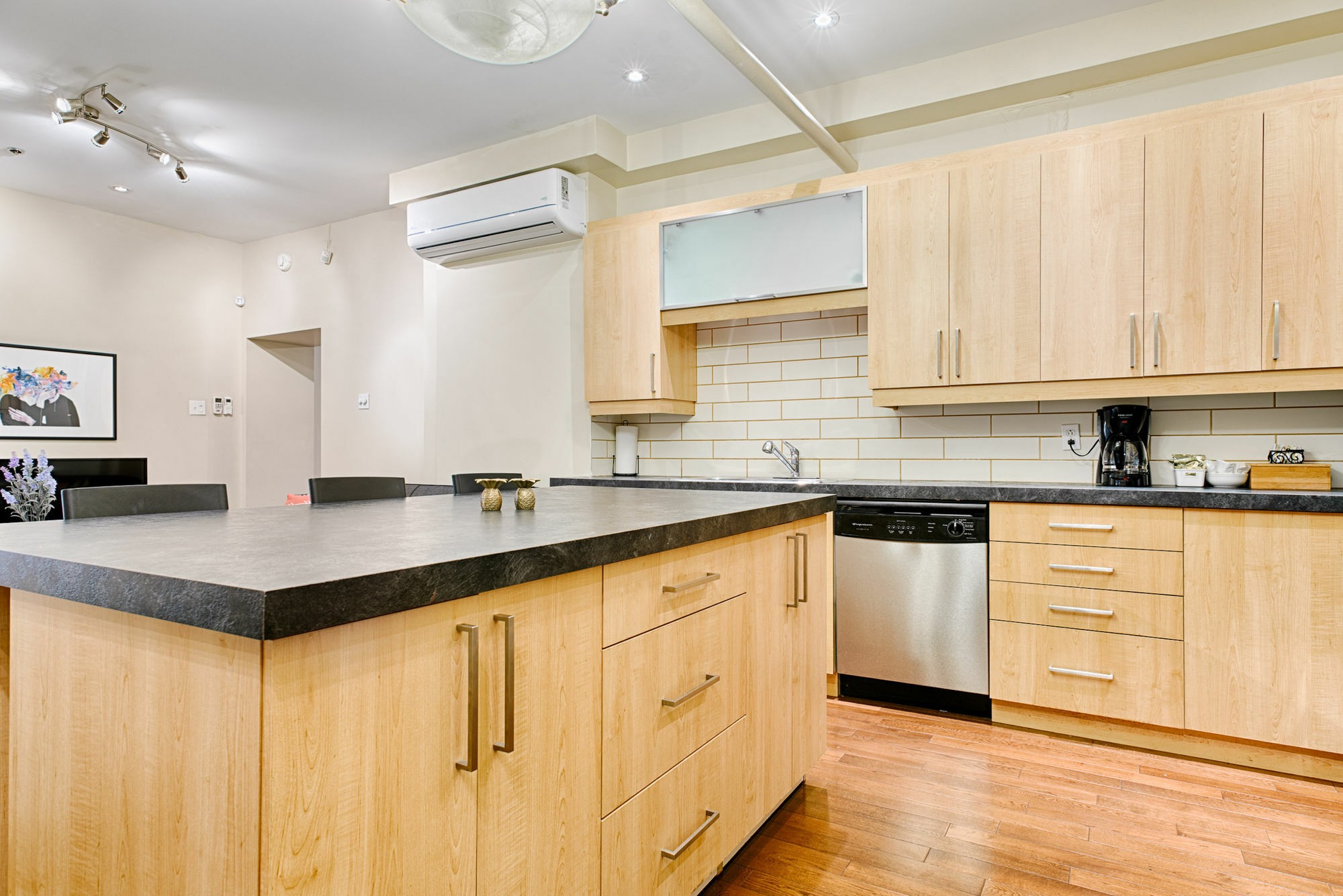 Apartamento Colorful 4br In The Village By Sonder